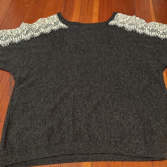 Women’s J. Crew Domain Sleeve Sweater, size Large - Picture 3 of 6